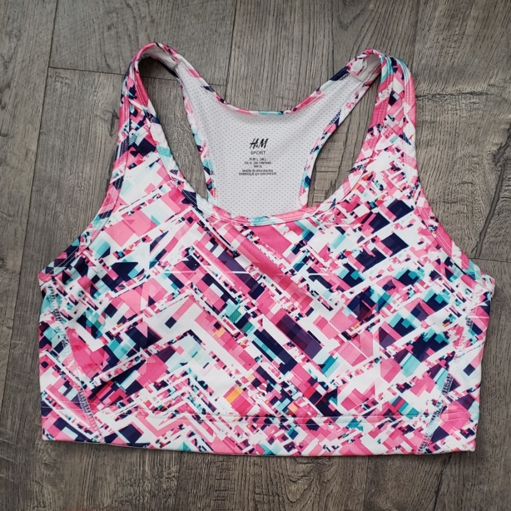 Sports bra